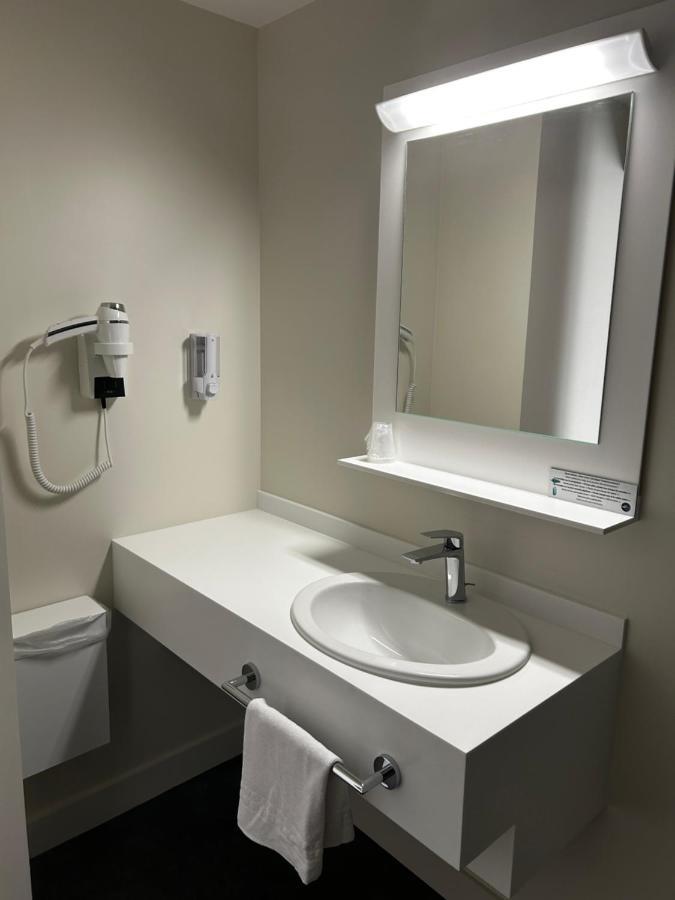 Hotel Wood Inn Bordeaux Aeroport Mérignac エクステリア 写真