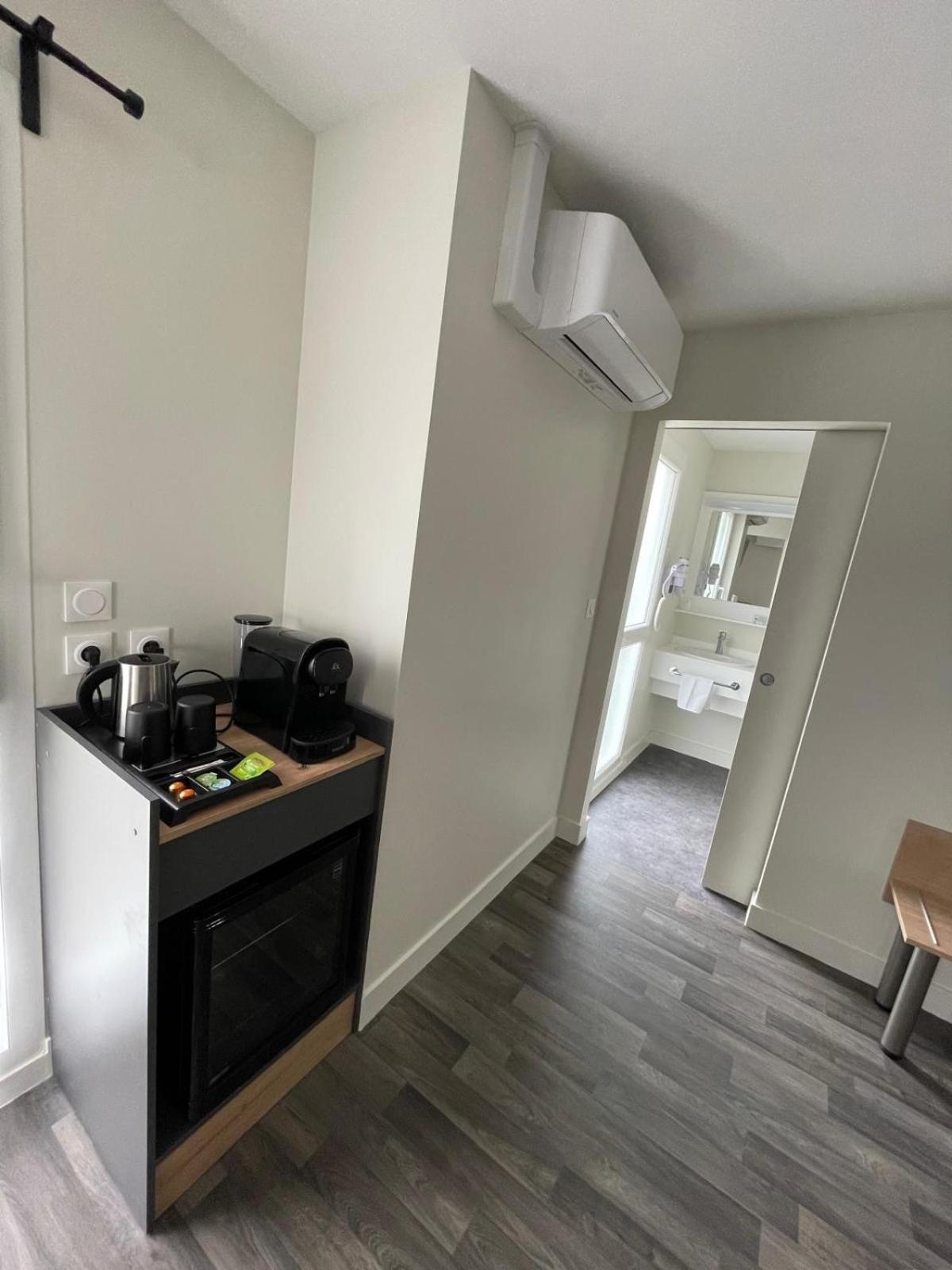 Hotel Wood Inn Bordeaux Aeroport Mérignac エクステリア 写真