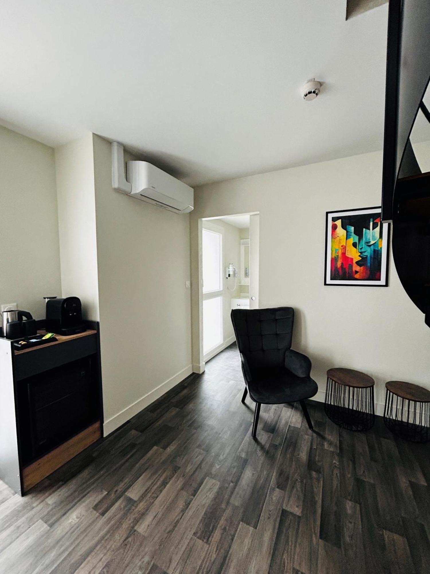 Hotel Wood Inn Bordeaux Aeroport Mérignac エクステリア 写真