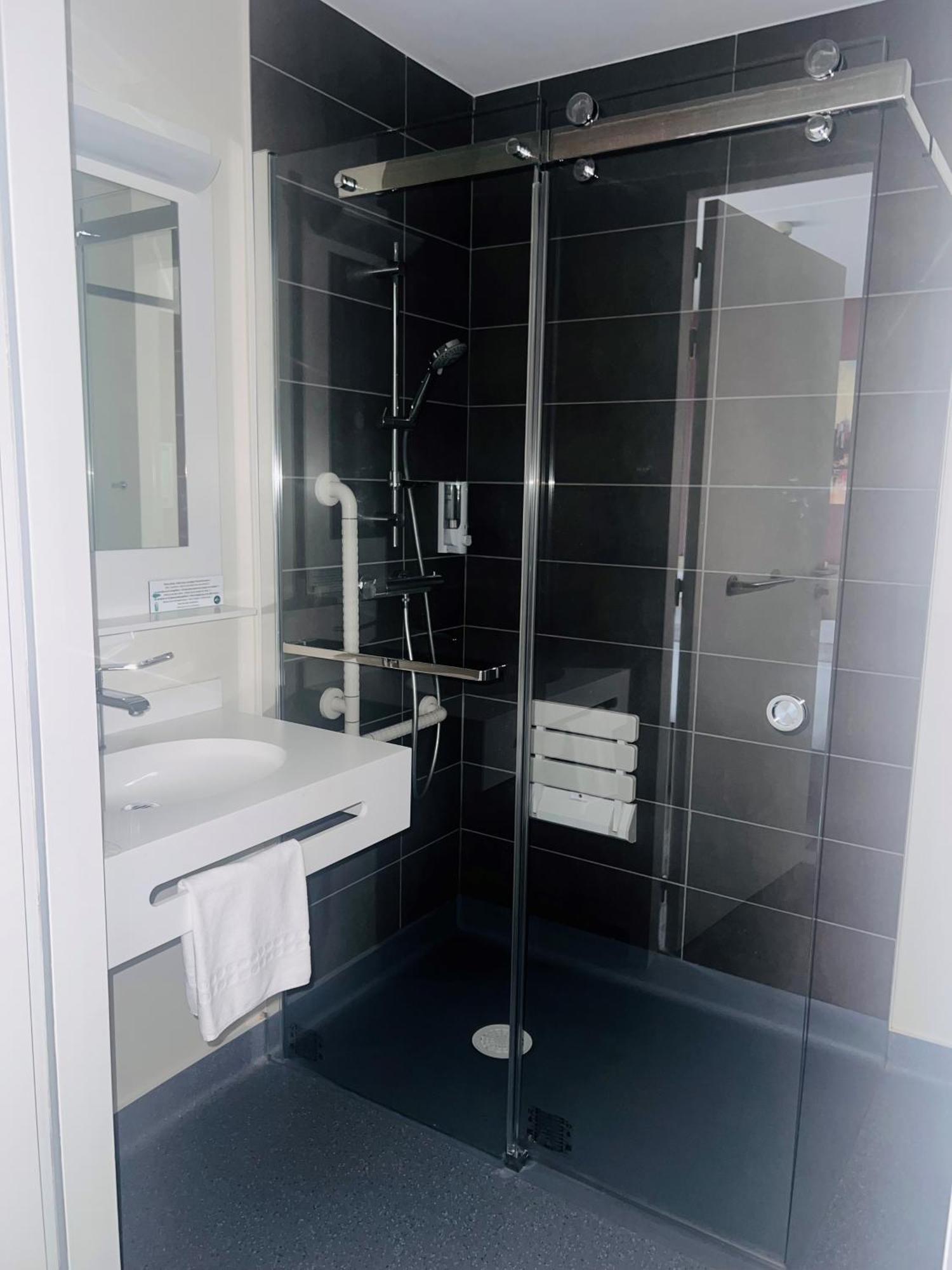 Hotel Wood Inn Bordeaux Aeroport Mérignac エクステリア 写真