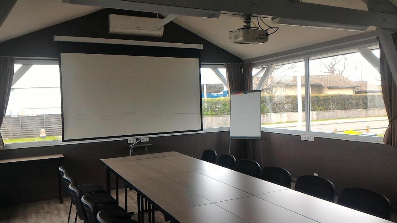 Hotel Wood Inn Bordeaux Aeroport Mérignac エクステリア 写真